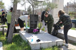 Астраханские патриоты в акции «Очистим историческую память от мусора»
